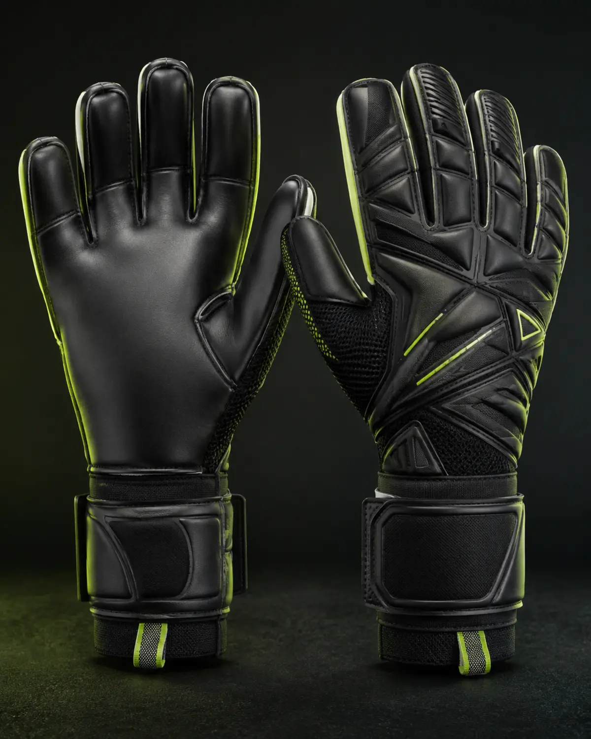 Sports gloves